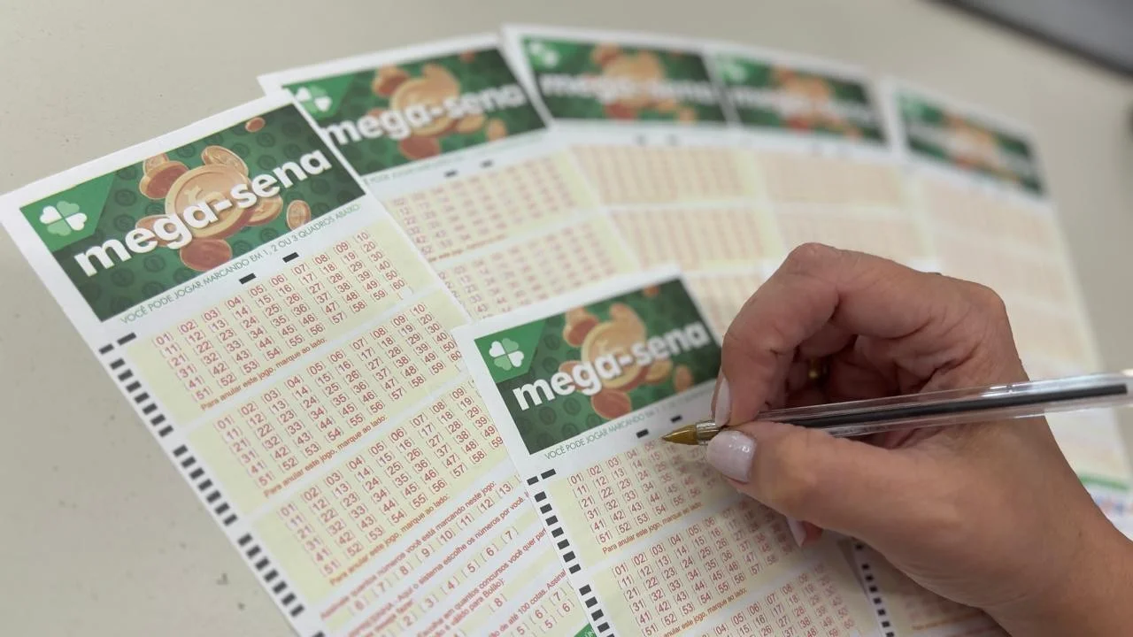 Duas apostas do Paraná acertam 5 números e são premiadas na Mega-Sena